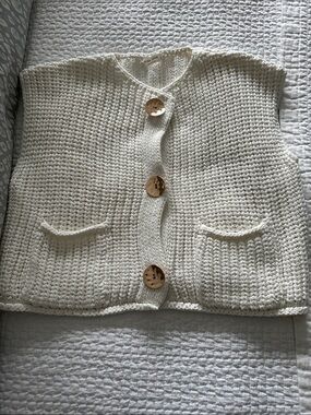 Chunky Knit Button-Front Vest in Cream